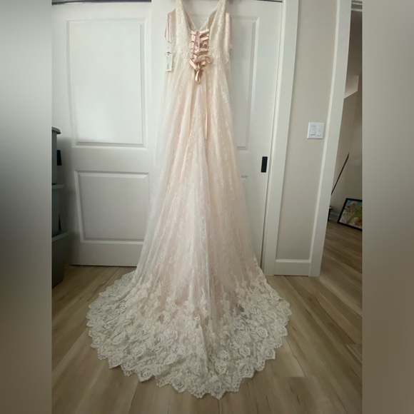 Davinci Wedding Gown - Picture 2 of 9